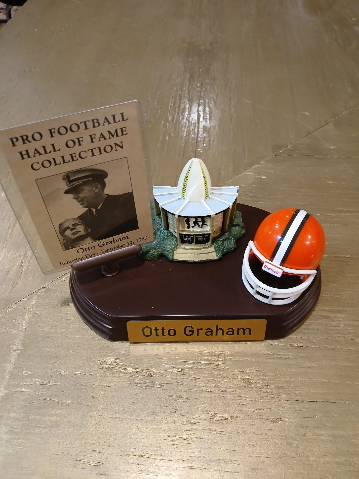 Otto Graham Hall of Fame Desk Topper